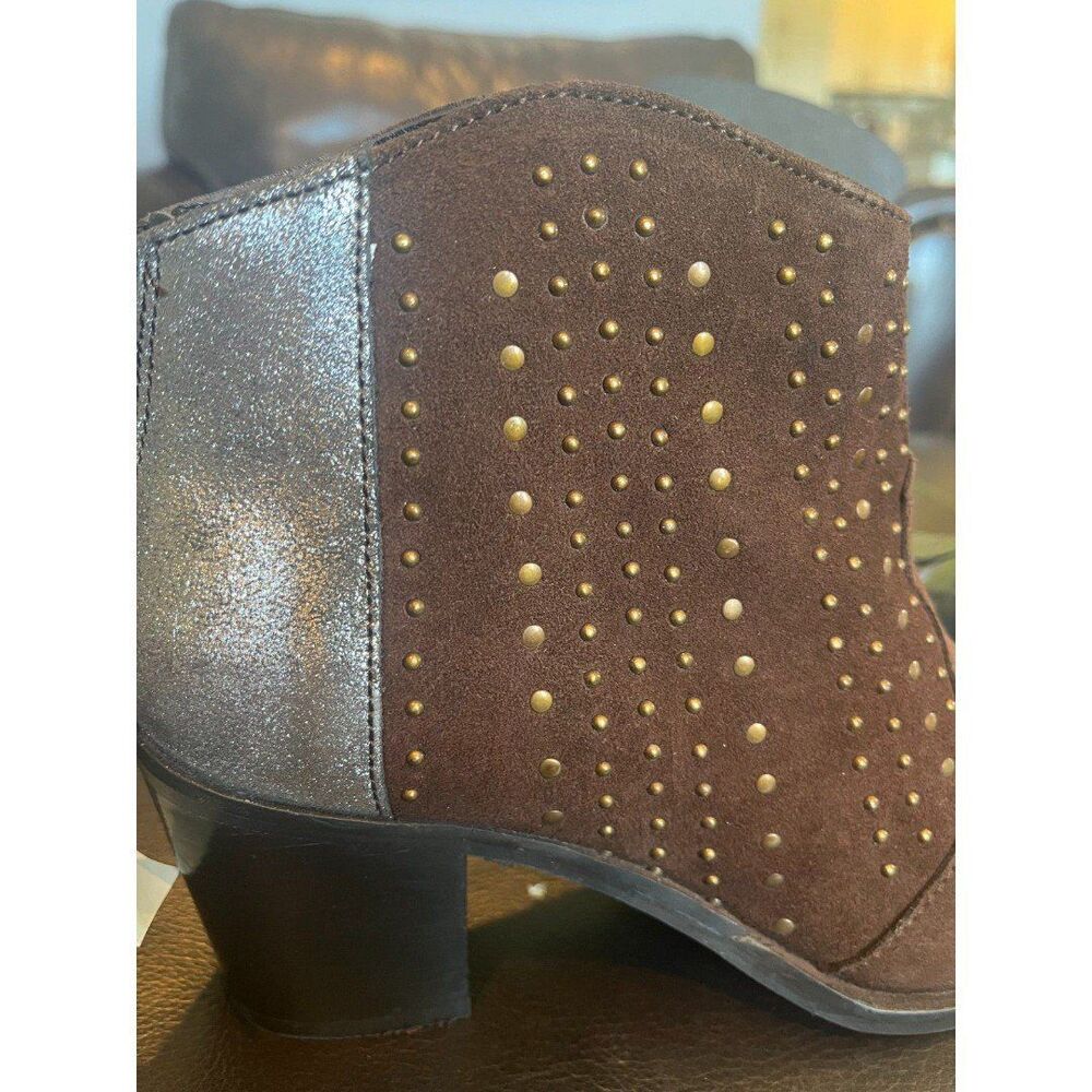 Very Volatile Woman Zeke Brown Leather Studded Boots - Picture 11 of 11